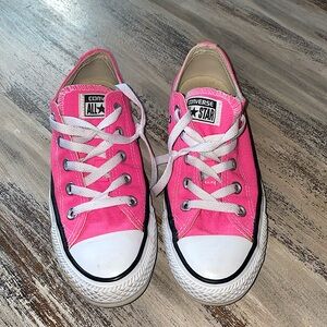Bright Pink Converse ALL STAR